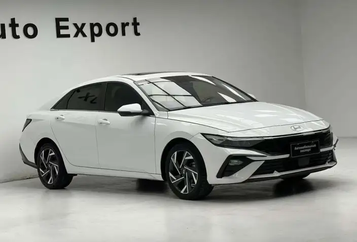 Hyundai Ioniq 2023 Model 1.5L CVT GLX Elite Edition – фото 3