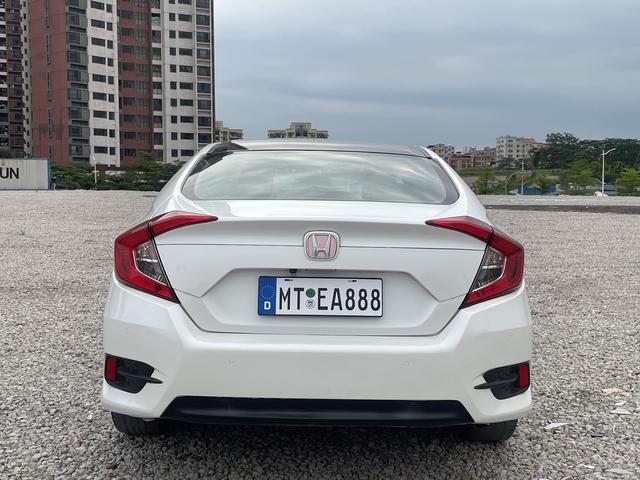 Honda Civic 2016 220TURBO CVT Luxury – фото 5
