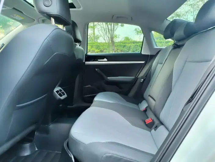 Volkswagen Lavida 2023 Model 1.5L Automatic Five million editions – фото 9