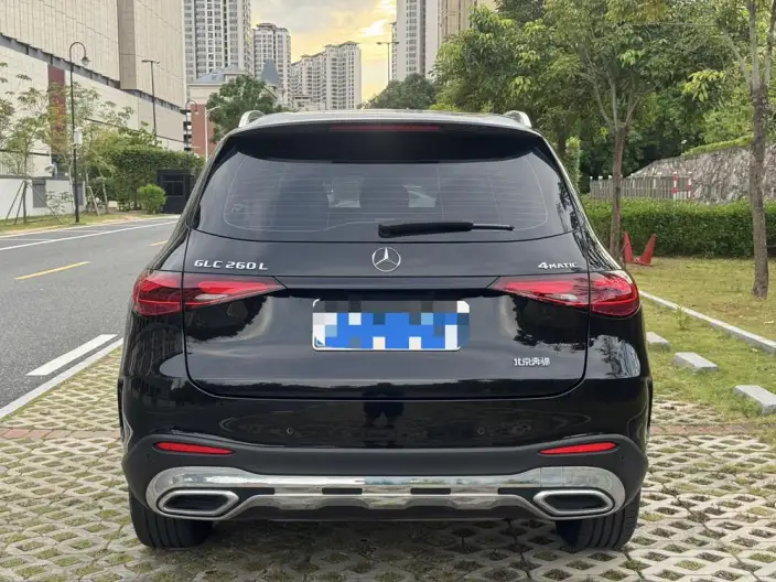 Mercedes-Benz GLC 2023 Model GLC 260 L 4MATIC Luxury Model 5 seat – фото 5