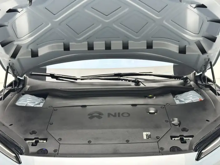 NIO ET5 2022 Model 75kWh – фото 10