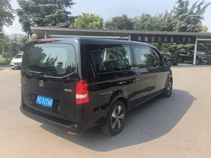 Viano 2024 Model 2.0T Elite Edition 7 seat – фото 2