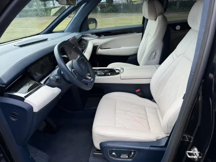 ZEEKR 009 2024 Model VI seat Executive Edition 4WD 108kWh – фото 10