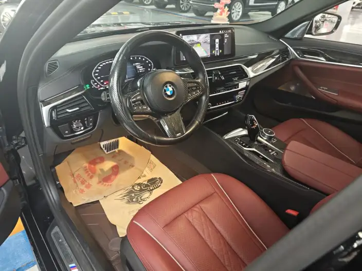 BMW 5 Series 2022 Model 525Li M Sports Set – фото 6
