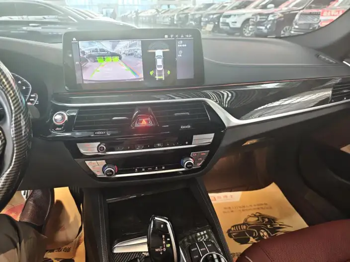 BMW 5 Series 2022 Model 525Li M Sports Set – фото 7