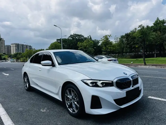 BMW i3 2023 Model eDrive35L – фото 3