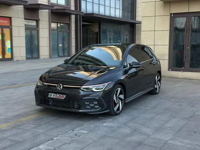 Volkswagen Golf GTI 2023 Model 380TSI DSG GTI – фото 1