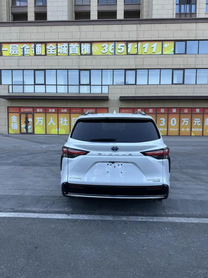 Toyota Sienna 2023 Model Hybrid 2.5L Supreme Edition – фото 6