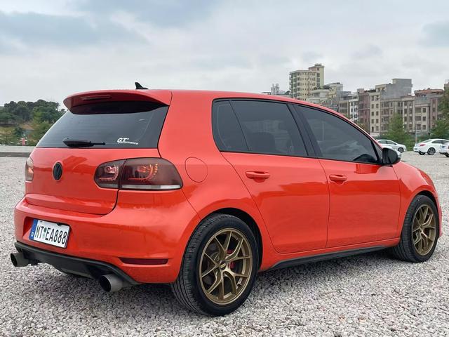 Volkswagen Gol f GTI 2012 модификация 2.0TSI GTI – фото 6