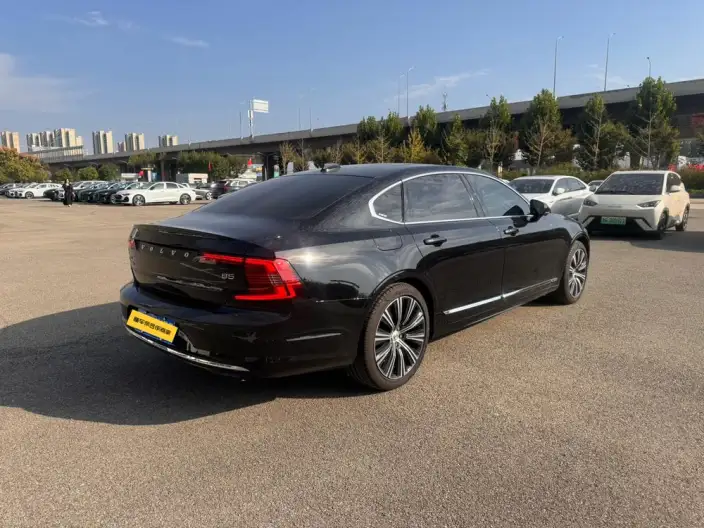 Volvo S90 2025 Model B5 Smart Range Deluxe Edition – фото 5