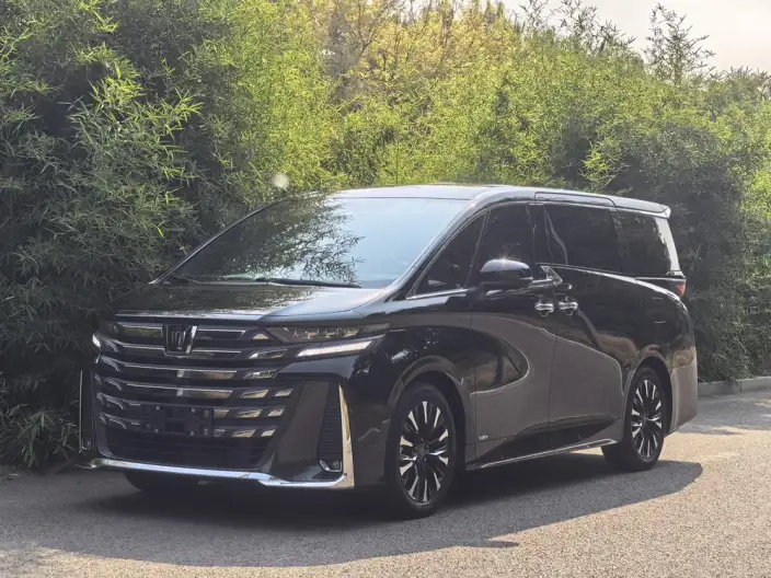 Vellfire 2023 Model Toyota Crown 2.5L Intelligent Hybrid 4WD Supreme Edition – фото 1