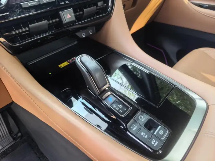 Vellfire 2023 Model Toyota Crown 2.5L Intelligent Hybrid 4WD Supreme Edition – фото 10
