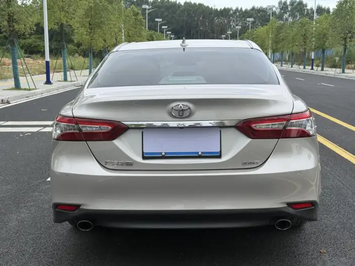 Toyota Camry 2023 Model 2.0G Deluxe Edition – фото 5