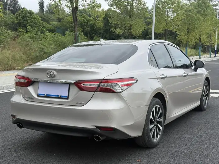 Toyota Camry 2023 Model 2.0G Deluxe Edition – фото 6