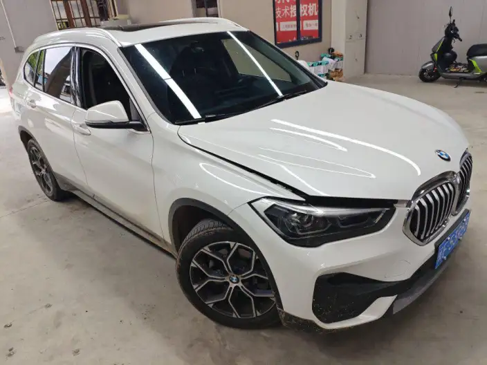 BMW X1 2022 Model sDrive25Li Leading Model – фото 2
