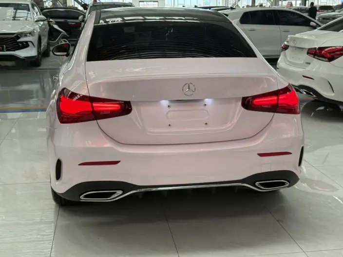 Mercedes-Benz A-class 2025 Model A 200 L Fashion Edition – фото 5