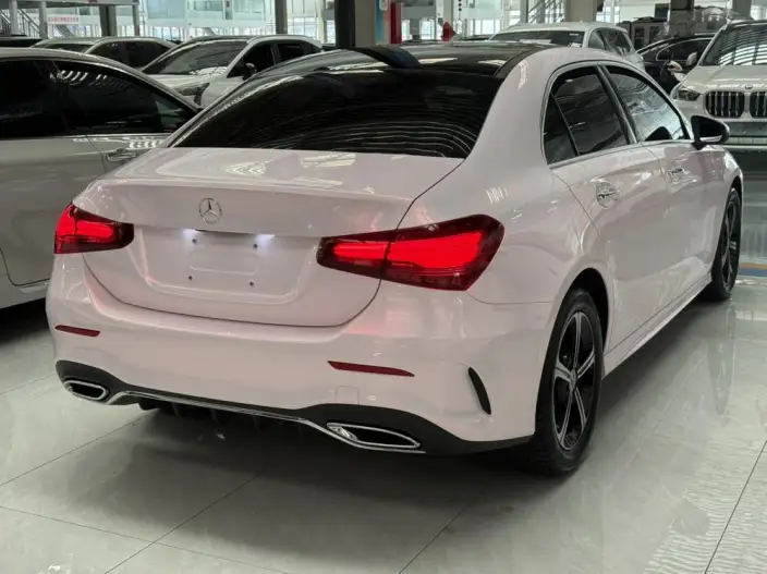 Mercedes-Benz A-class 2025 Model A 200 L Fashion Edition – фото 6