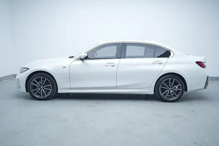 BMW 3 Series 2023 Model 325Li M Sports Set – фото 4