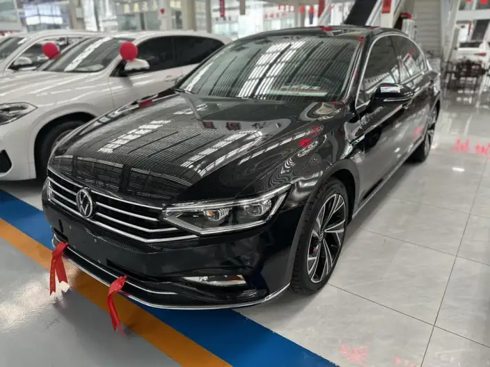 Volkswagen Magotan 2021 Model 330TSI DSG 30th Anniversary Memorial Edition – фото 1