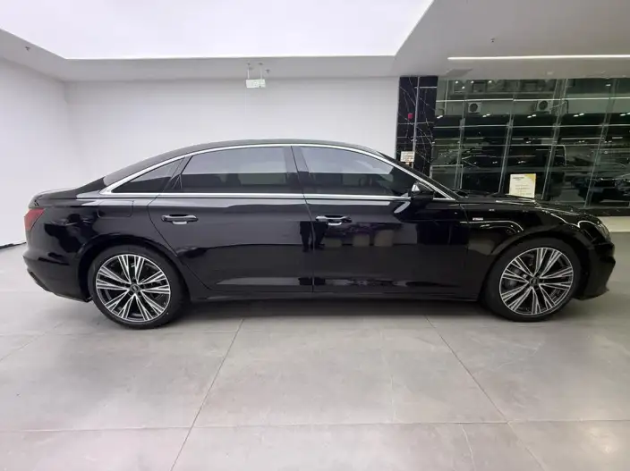 Audi A6L 2024 Model 40 TFSI Luxury Dynamic Model – фото 7