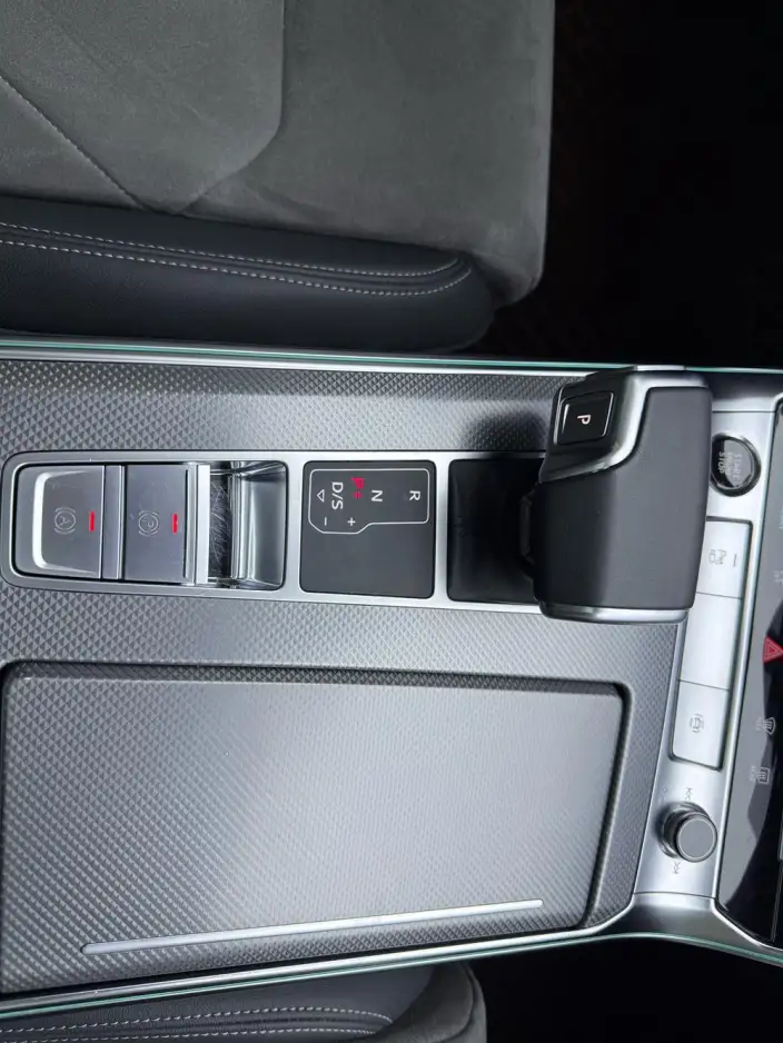 Audi A6L 2024 Model 40 TFSI Luxury Dynamic Model – фото 8