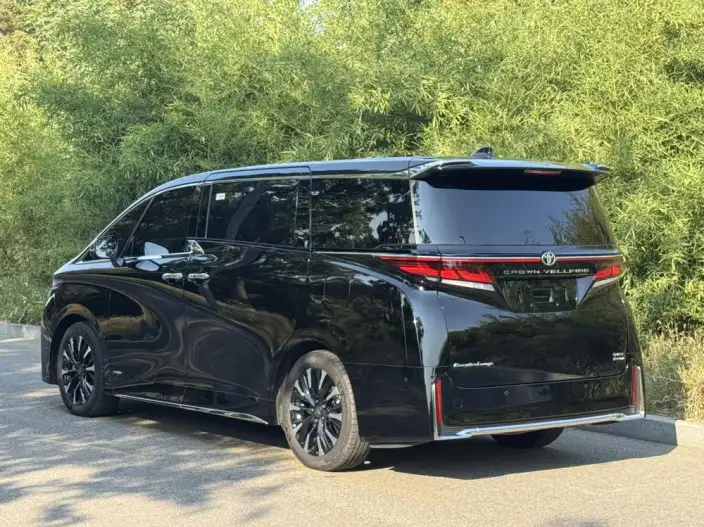 Vellfire 2023 Model Toyota Crown 2.5L Intelligent Hybrid 4WD Supreme Edition – фото 4