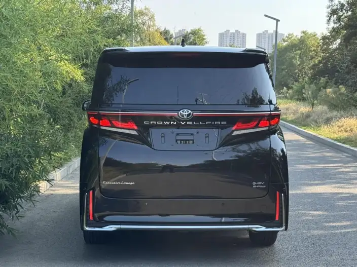 Vellfire 2023 Model Toyota Crown 2.5L Intelligent Hybrid 4WD Supreme Edition – фото 5