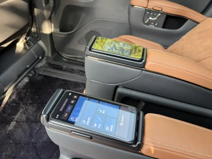 Vellfire 2023 Model Toyota Crown 2.5L Intelligent Hybrid 4WD Supreme Edition – фото 8