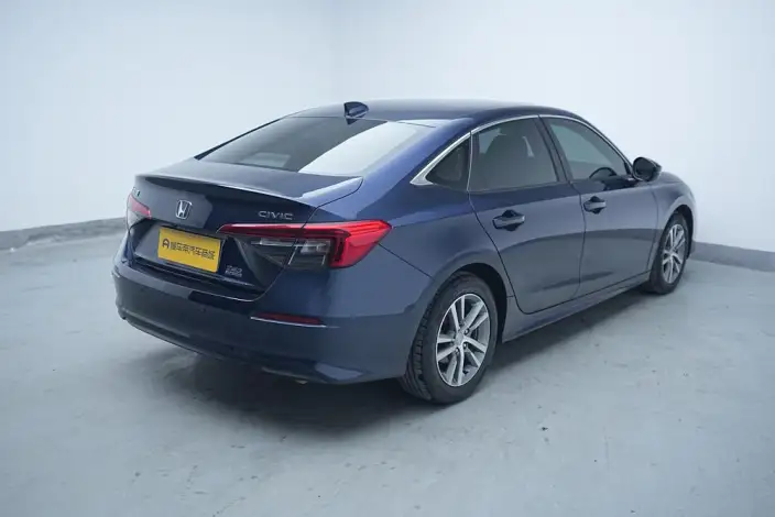 Honda Civic 2023 Model 240TURBO CVT Momentum Edition – фото 7