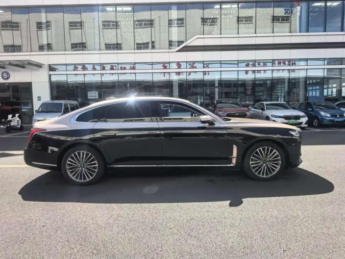 HONGQI H9 2022 Model 2.0T Smart Flag Enjoy Edition – фото 5