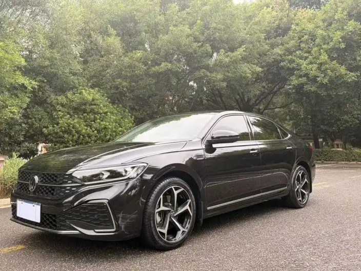 Volkswagen Passat 2024 Model 330TSI Starry sky Elite Edition – фото 1