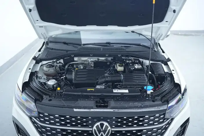 Volkswagen Lavida 2024 Model 1.5L Automatic Starry Sky Five Million Edition – фото 10