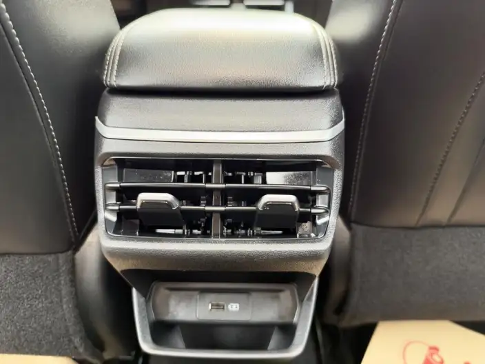 Geely Emgrand 2022 Model No. 4 Gen 1.5L CVT Noble Model – фото 7