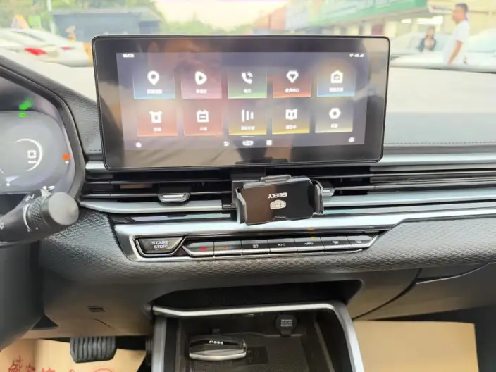 Geely Emgrand 2022 Model No. 4 Gen 1.5L CVT Noble Model – фото 9