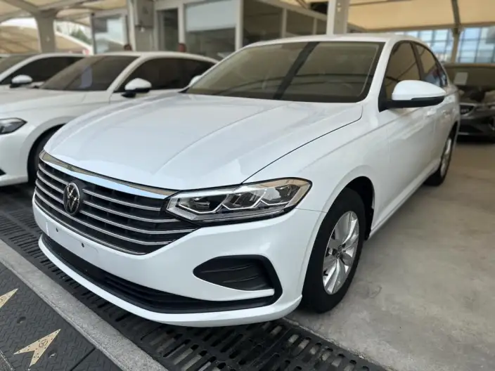 Volkswagen Lavida 2023 Model 1.5L Automatic Deyi Edition – фото 1