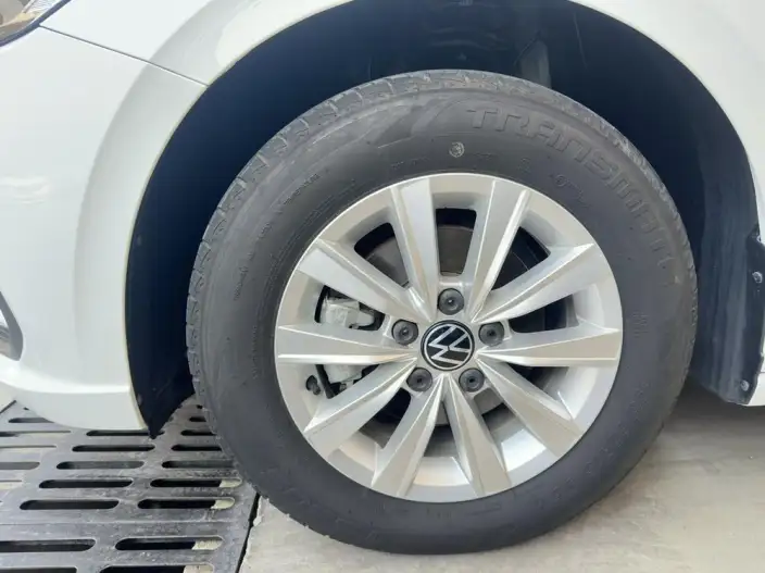Volkswagen Lavida 2023 Model 1.5L Automatic Deyi Edition – фото 10