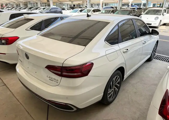 Volkswagen Lavida 2023 Model 280TSI DSG Manyi Edition – фото 6