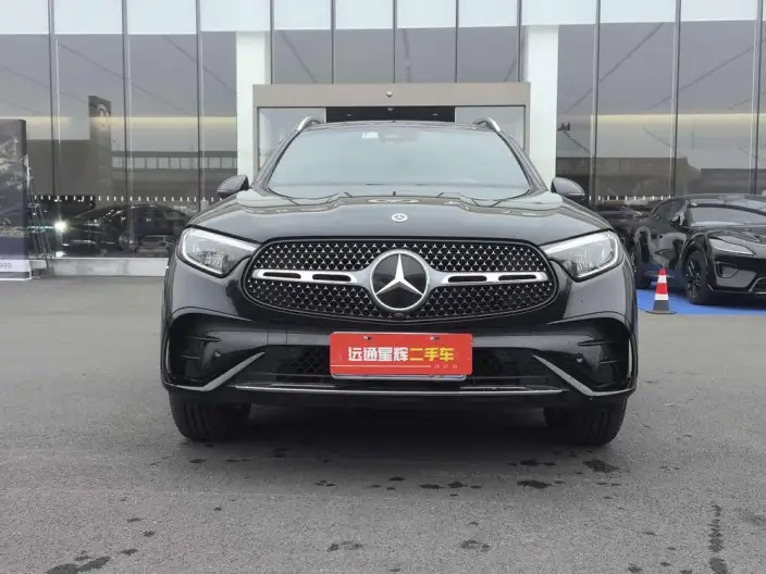 Mercedes-Benz GLC 2023 Model GLC 260 L 4MATIC Luxury Model 7 seat – фото 2