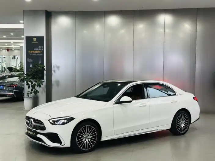 Mercedes-Benz C-Class 2022 Model C 260 L Sports Edition – фото 1