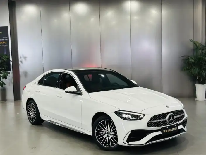 Mercedes-Benz C-Class 2022 Model C 260 L Sports Edition – фото 3