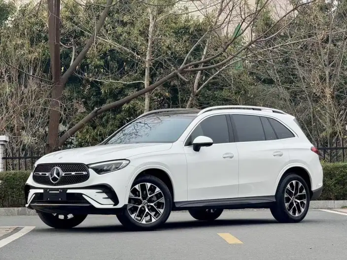 Mercedes-Benz GLC 2023 Model Facelift GLC 260 L 4MATIC Dynamic Model 5 seat – фото 10