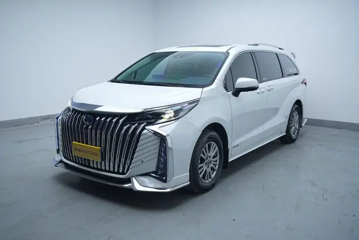 Toyota Sienna 2023 Model Hybrid 2.5L Comfort Edition – фото 1