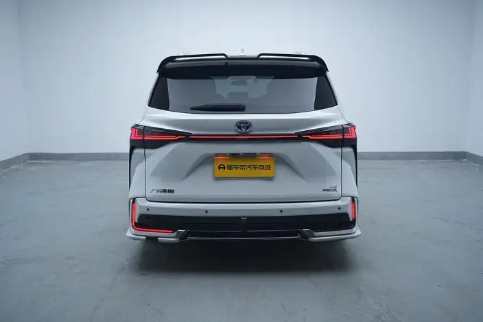 Toyota Sienna 2023 Model Hybrid 2.5L Comfort Edition – фото 6