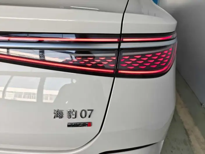 BYD Seal 07DM 2026 Model DM-i 230KM Flagship Model – фото 7