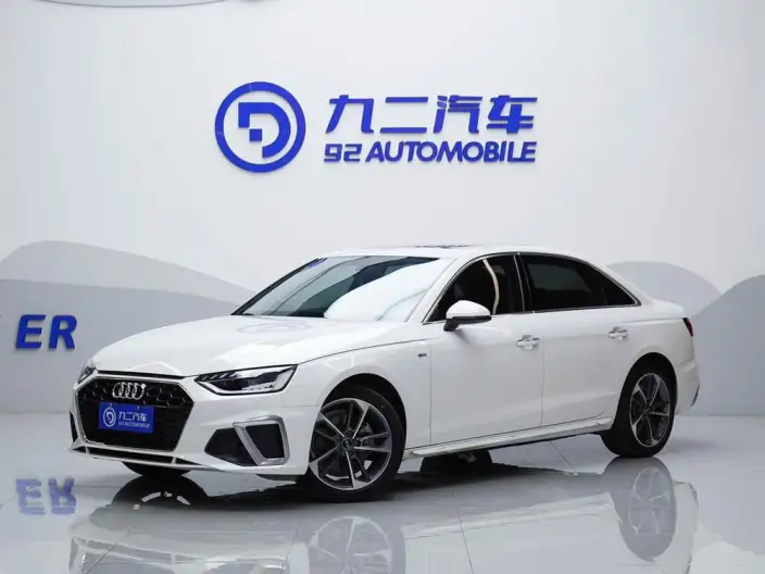 Audi A4 L 2023 Model 40 TFSI Fashion Dynamic Model – фото 1