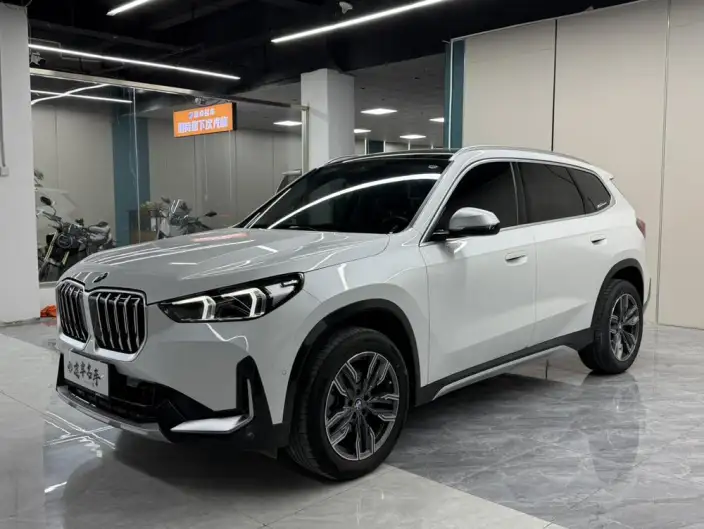 BMW X1 2023 Model sDrive20Li X Design Set – фото 1