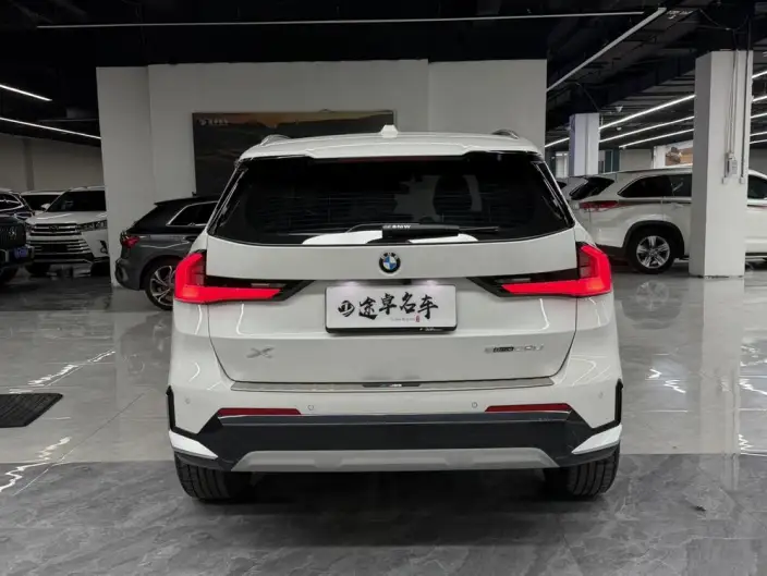 BMW X1 2023 Model sDrive20Li X Design Set – фото 5