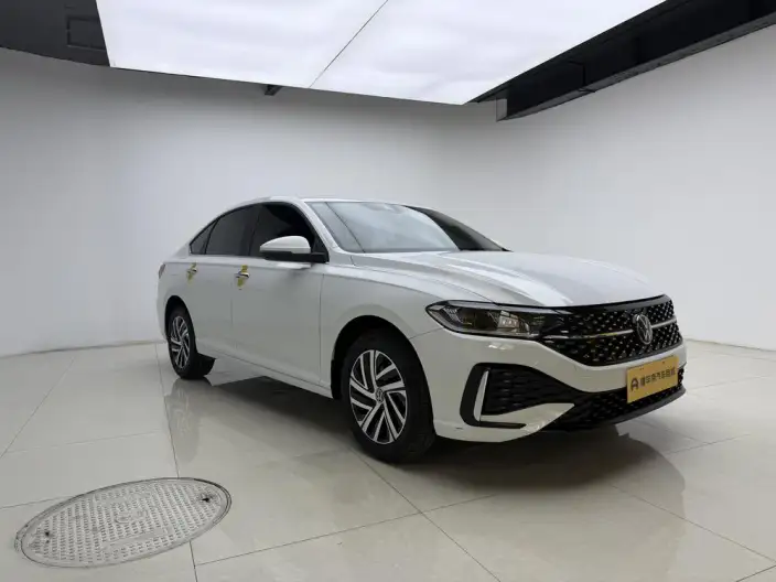 Volkswagen Lavida 2024 Model 1.5L Automatic Starry Sky Five Million Edition – фото 3