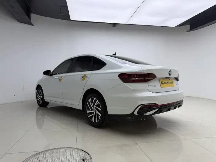 Volkswagen Lavida 2024 Model 1.5L Automatic Starry Sky Five Million Edition – фото 5
