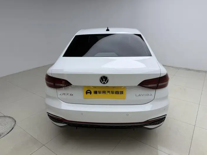 Volkswagen Lavida 2024 Model 1.5L Automatic Starry Sky Five Million Edition – фото 6